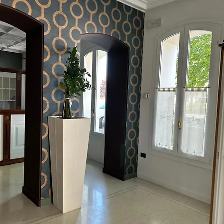 The Tower 4* Torreglia