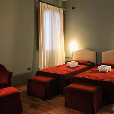 Hotel The Tower Torreglia